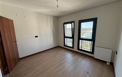 TUZLA AYDINLI TOKİ DE 2+1 KİRALIK DAİRE