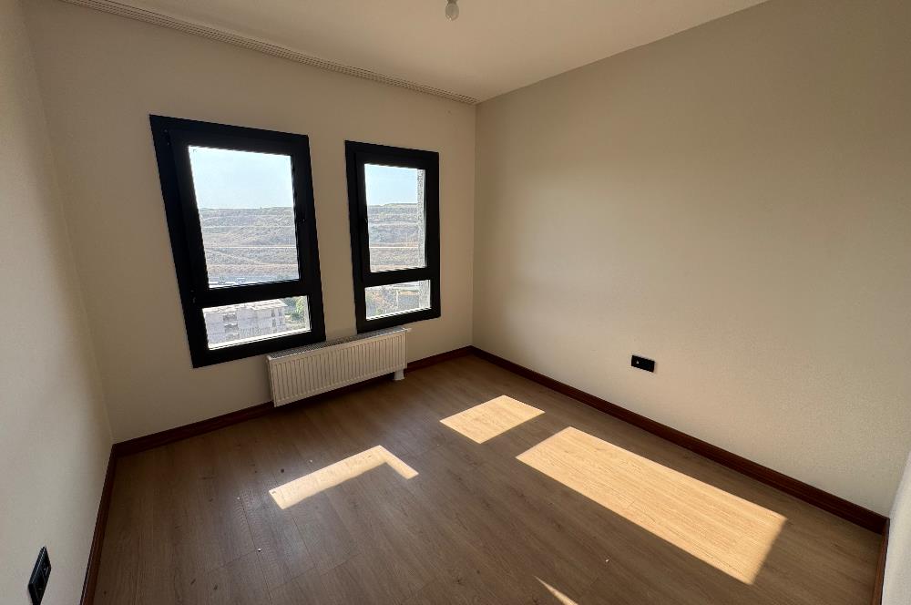TUZLA AYDINLI TOKİ DE 2+1 KİRALIK DAİRE