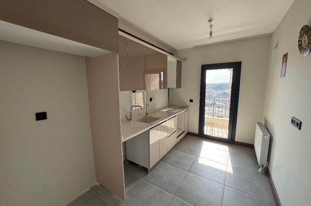 TUZLA AYDINLI TOKİ DE 2+1 KİRALIK DAİRE