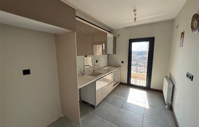 TUZLA AYDINLI TOKİ DE 2+1 KİRALIK DAİRE