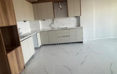 Ergenekon Mahallesinde Site İçerisinde Satılık Lüks Daire