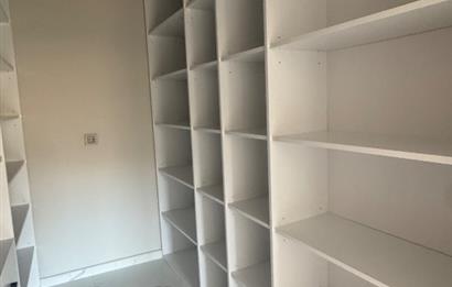 Ergenekon Mahallesinde Site İçerisinde Satılık Lüks Daire