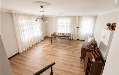 KARESİ KUVAYI MİLLİYE MAHALLESİ'NDE SATILIK LÜKS 5+2 TERASLI TRİPLEX VİLLA