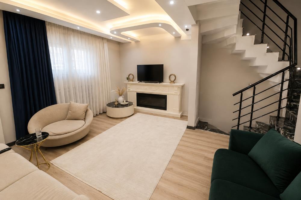 KARESİ KUVAYI MİLLİYE MAHALLESİ'NDE SATILIK LÜKS 5+2 TERASLI TRİPLEX VİLLA