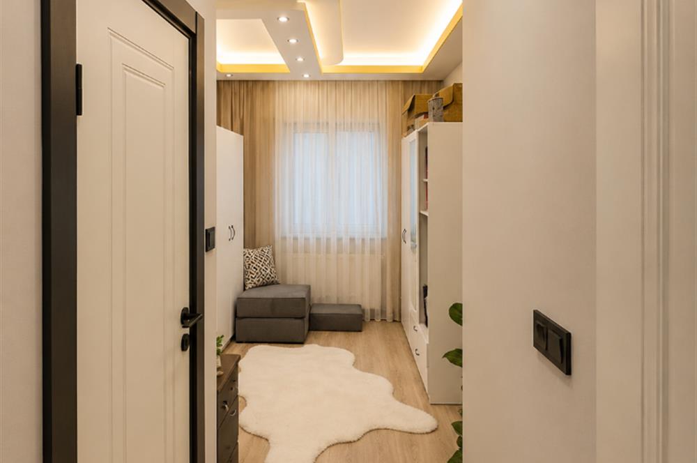 KARESİ KUVAYI MİLLİYE MAHALLESİ'NDE SATILIK LÜKS 5+2 TERASLI TRİPLEX VİLLA