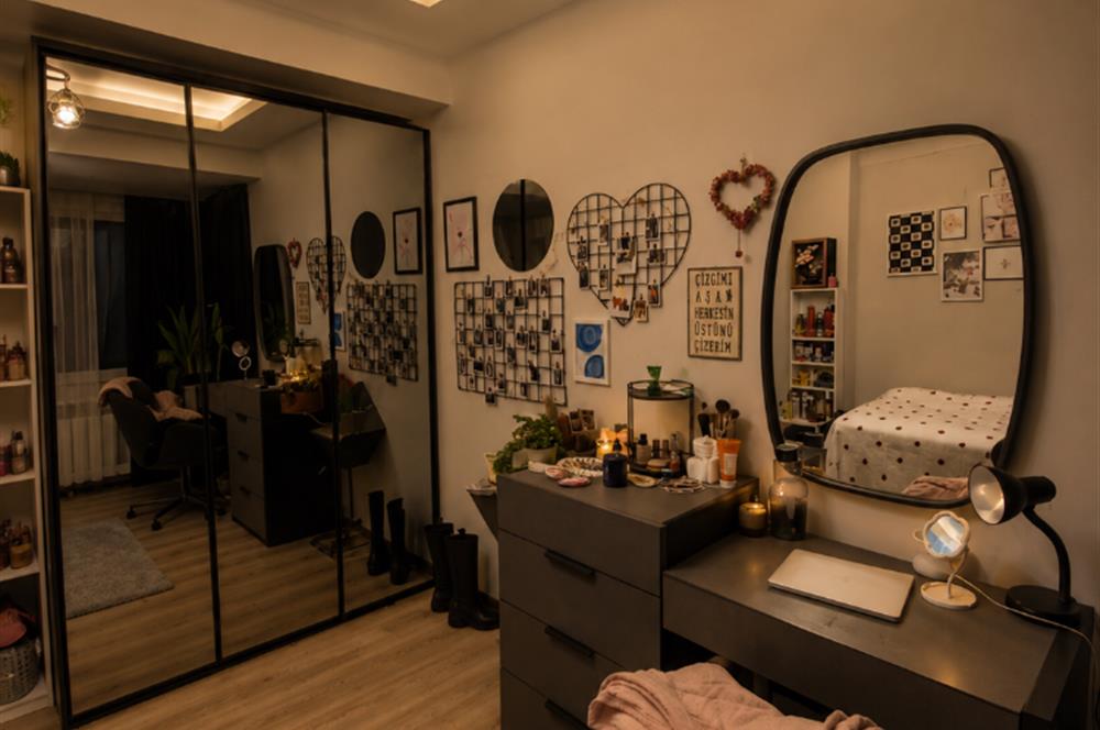 KARESİ KUVAYI MİLLİYE MAHALLESİ'NDE SATILIK LÜKS 5+2 TERASLI TRİPLEX VİLLA