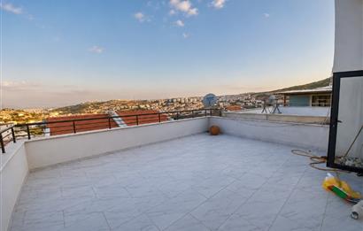 KARESİ KUVAYI MİLLİYE MAHALLESİ'NDE SATILIK LÜKS 5+2 TERASLI TRİPLEX VİLLA