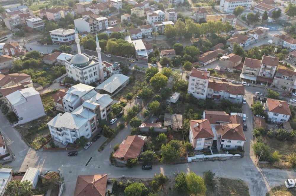 SUSURLUK//KARŞIYAKA MAH. 200m2 SATILIK ARSA C21 BAL'DAN
