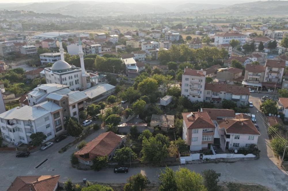 SUSURLUK//KARŞIYAKA MAH. 200m2 SATILIK ARSA C21 BAL'DAN