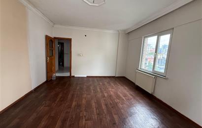 Kartal Yunus Mahallesinde Satılık Deniz Manzaralı Bina