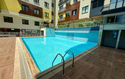 Pendik MSY Pendix Sitesinde Deniz Manzaralı Eşyalı 2+1