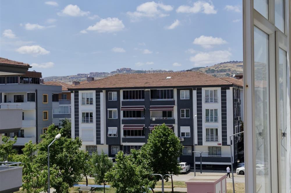 Paşaalanı Mahallesinde Satılık 3+1 Geniş Daire
