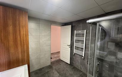 Demirköprü'de Merkezi Konumda, Tadilatlı Satılık 3+1 Daire