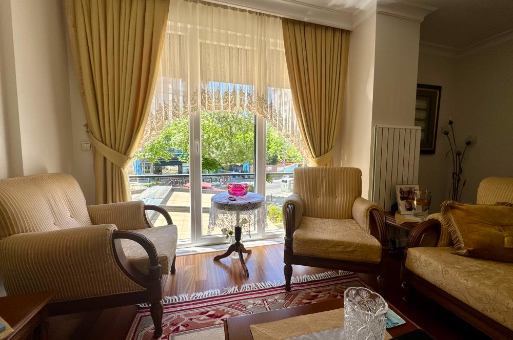 Kadıköy Sahrayıcedit Atatürk Caddesi Üzerinde Satılık 3+1