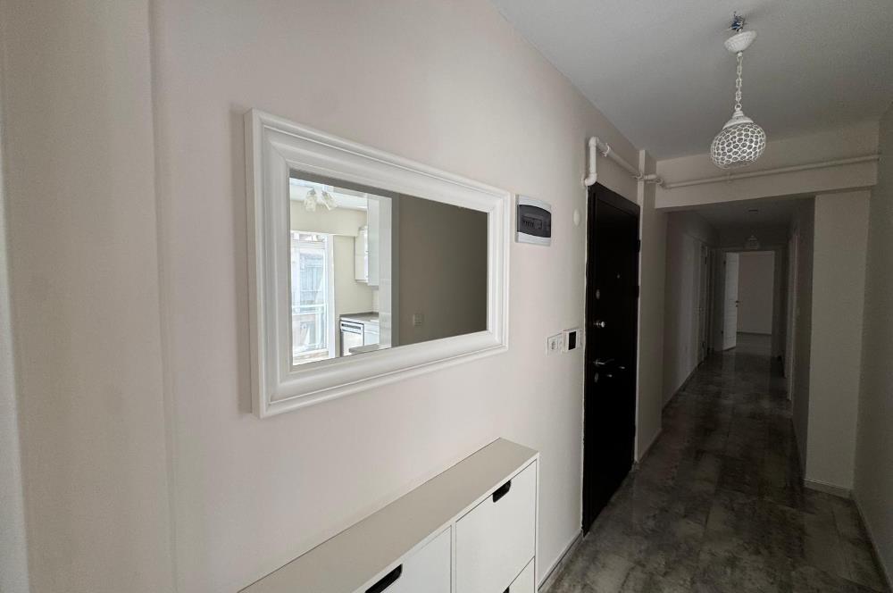 Demirköprü'de Merkezi Konumda, Tadilatlı Satılık 3+1 Daire