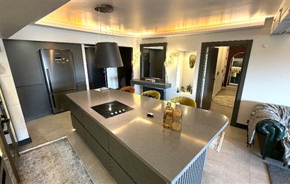 Yeniköy'de Boğaz manzaralı, içi yenilenmiş, eşyalı 2+1 kiralık