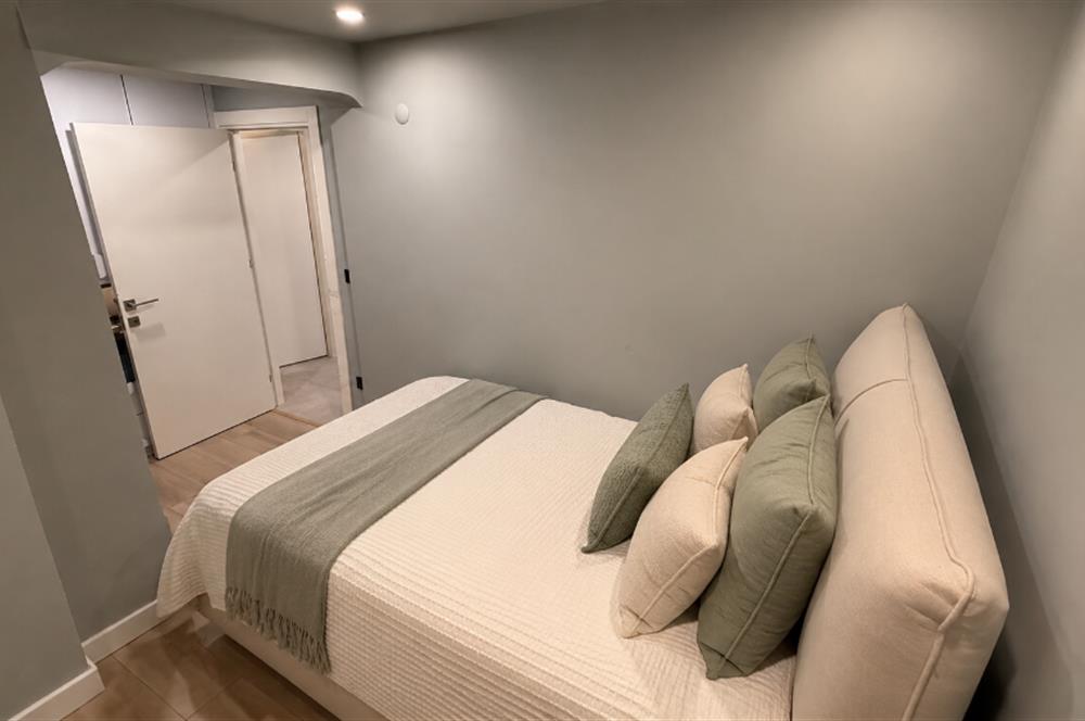 Yeniköy'de Boğaz manzaralı, içi yenilenmiş, eşyalı 2+1 kiralık