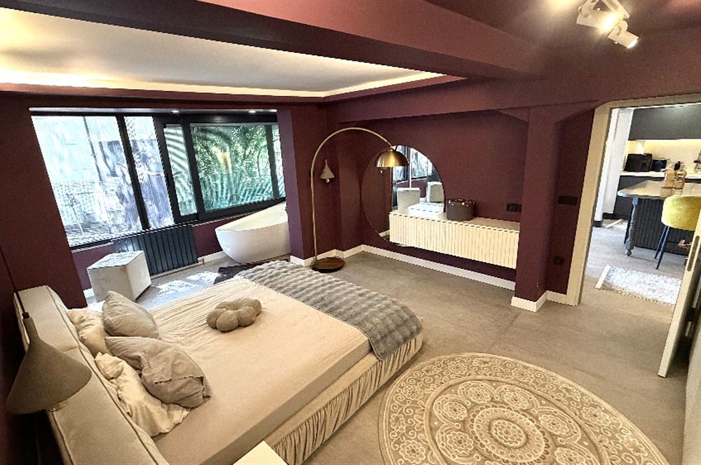 Yeniköy'de Boğaz manzaralı, içi yenilenmiş, eşyalı 2+1 kiralık