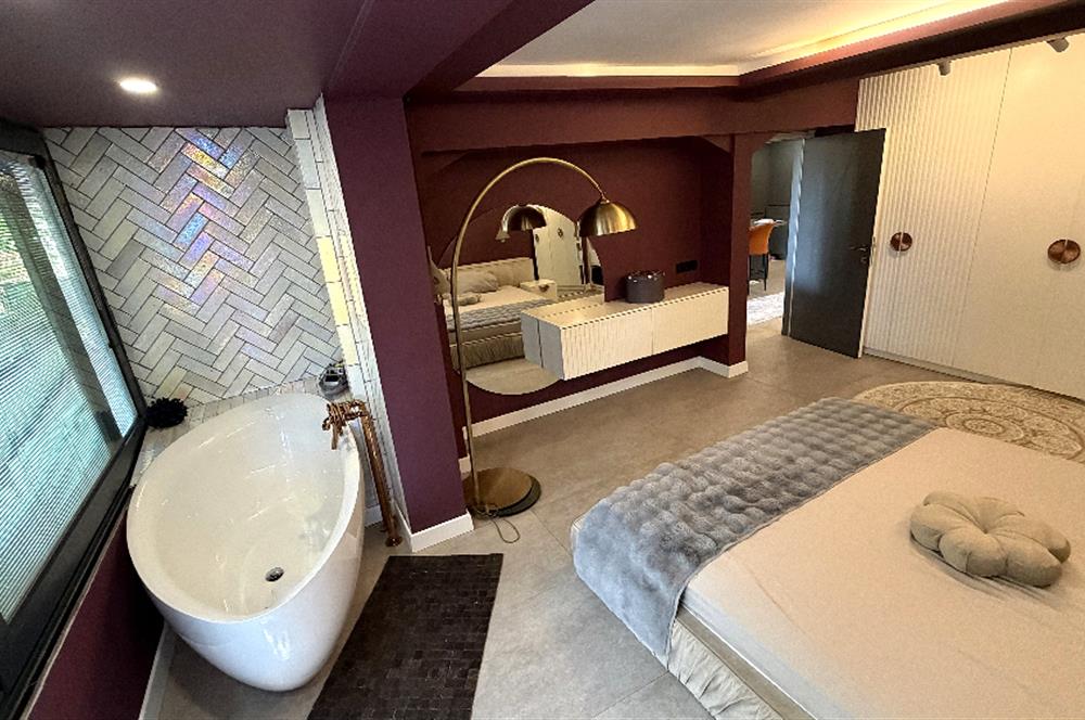 Yeniköy'de Boğaz manzaralı, içi yenilenmiş, eşyalı 2+1 kiralık