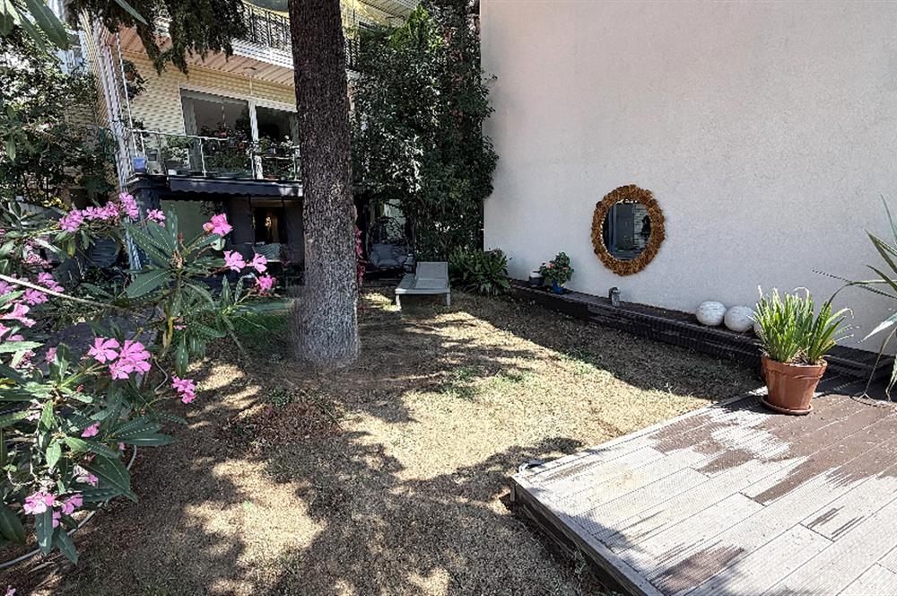Yeniköy'de Boğaz manzaralı, içi yenilenmiş, eşyalı 2+1 kiralık