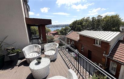 Yeniköy'de Boğaz manzaralı, içi yenilenmiş, eşyalı 2+1 kiralık