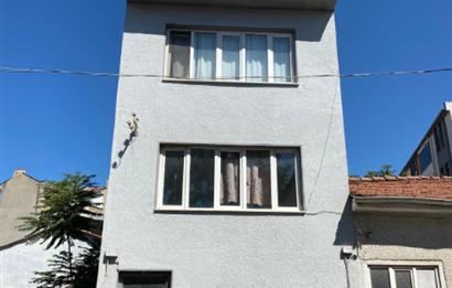 C21 Bal'dan Karaoğlan Mahallesinde (3 Katlı) Satılık Bina