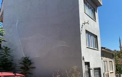 C21 Bal'dan Karaoğlan Mahallesinde (3 Katlı) Satılık Bina