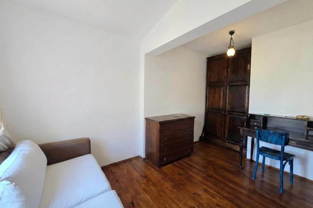 Koyunbaba Sahilde Havuzlu Sitede 3+1 Tripleks Bahçeli Müstakil