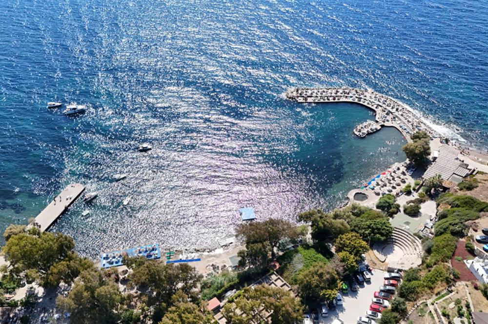 Koyunbaba Sahilde Havuzlu Sitede 3+1 Tripleks Bahçeli Müstakil