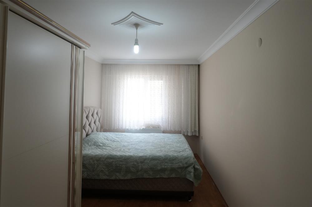 C21 Cius; Kapalı Pazar Civarı Dükkan Üstü 3+1 Satılık Daire