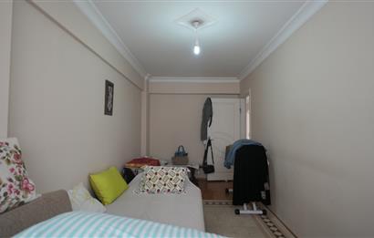 C21 Cius; Kapalı Pazar Civarı Dükkan Üstü 3+1 Satılık Daire