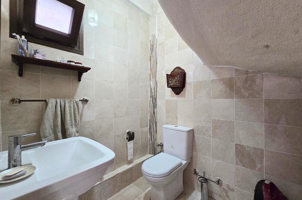 Koyunbaba Sahilde Havuzlu Sitede 3+1 Tripleks Bahçeli Müstakil