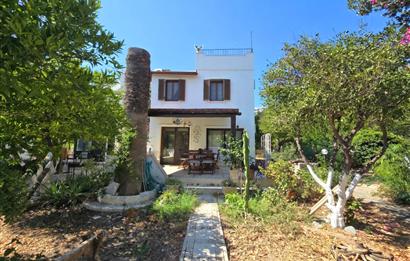 Koyunbaba Sahilde Havuzlu Sitede 3+1 Tripleks Bahçeli Müstakil