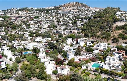 Koyunbaba Sahilde Havuzlu Sitede 3+1 Tripleks Bahçeli Müstakil