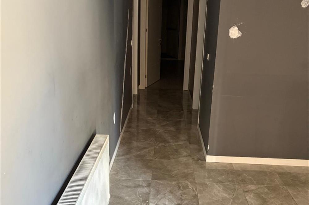 KUYUBAŞI MİNİBÜS CADDESİ ÜZERİNDE 2+1 SATILIK OFİS