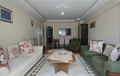 C21 Cius; Kapalı Pazar Civarı Dükkan Üstü 3+1 Satılık Daire