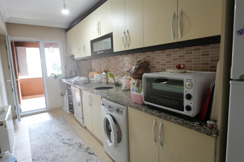 C21 Cius; Kapalı Pazar Civarı Dükkan Üstü 3+1 Satılık Daire