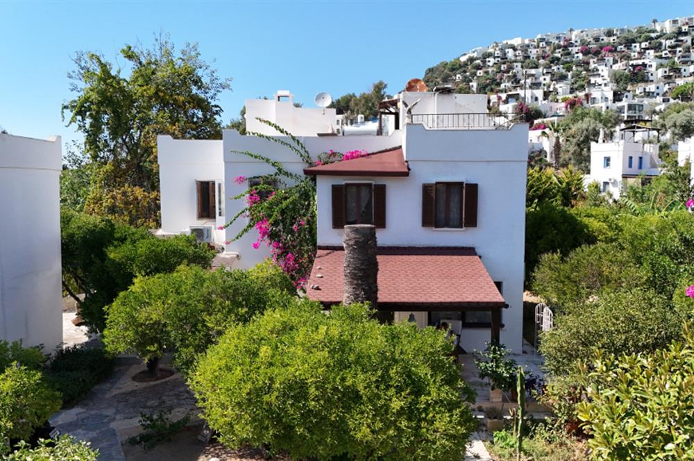 Koyunbaba Sahilde Havuzlu Sitede 3+1 Tripleks Bahçeli Müstakil