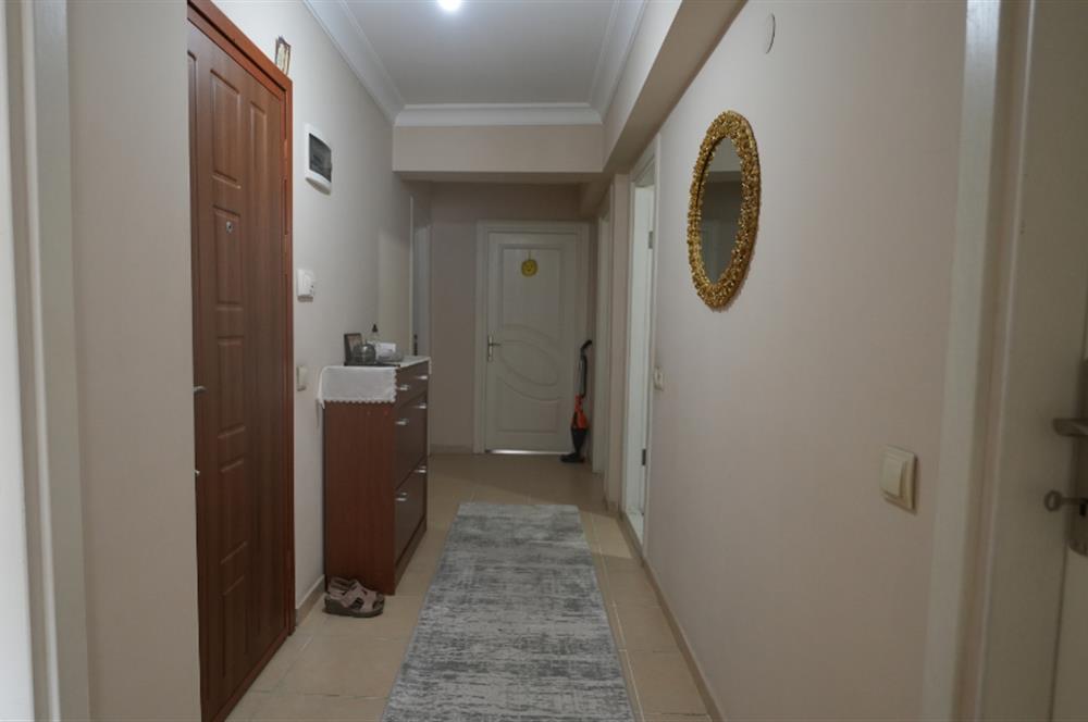 C21 Cius; Kapalı Pazar Civarı Dükkan Üstü 3+1 Satılık Daire