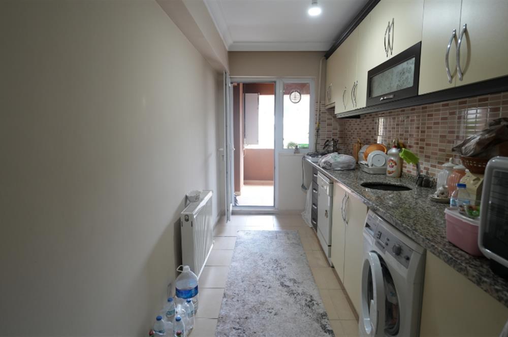 C21 Cius; Kapalı Pazar Civarı Dükkan Üstü 3+1 Satılık Daire