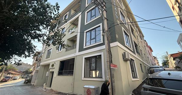 Century21 bal dan 2. Sakarya mah satılık 2+0 daire - 36337