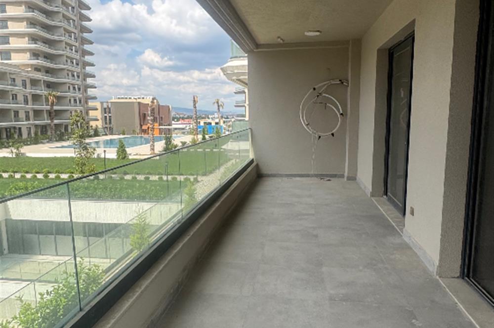 Mirnas Bahçeşehir’den Müstakil Konsepte Harika Bir Kat Dubleksi
