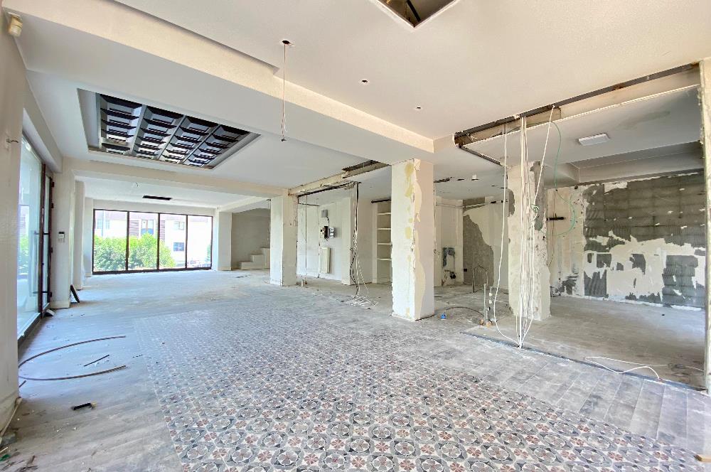 Çamlıkta Cadde Üzerinde Kiralık 400 m2 İşyeri