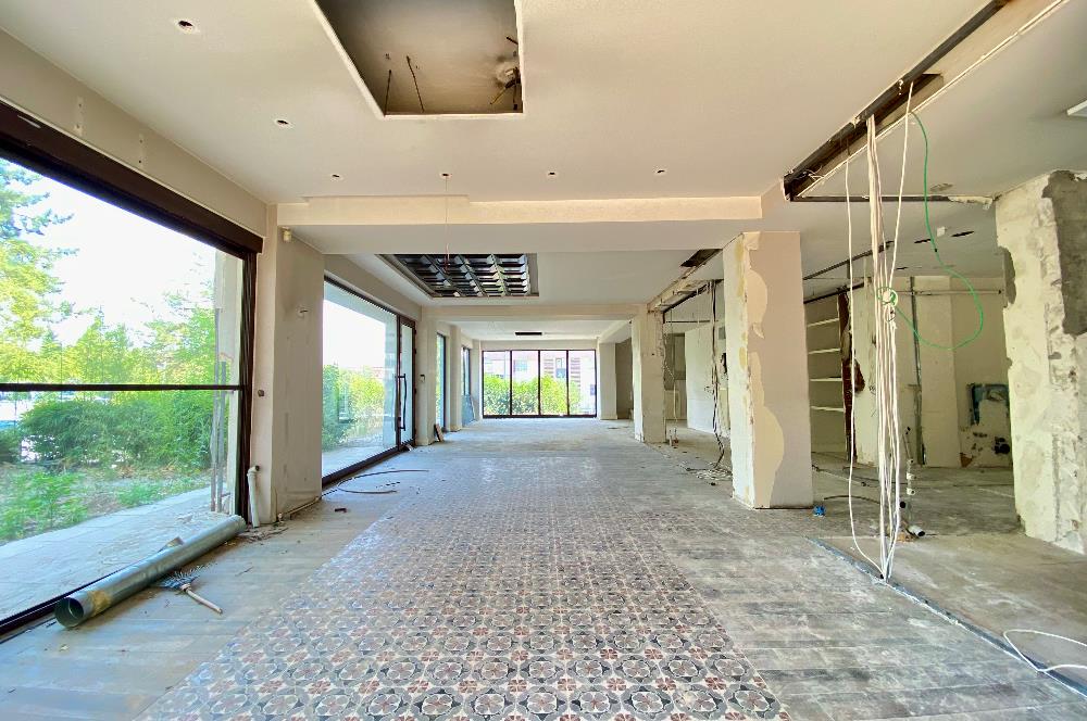 Çamlıkta Cadde Üzerinde Kiralık 400 m2 İşyeri