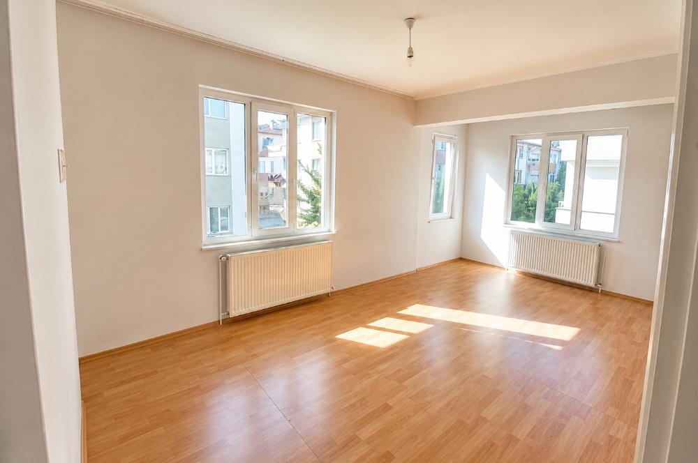 Karesi Paşaalanı'nda Kiralık Geniş 3+1 Daire