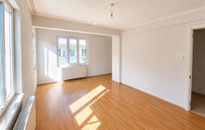 Karesi Paşaalanı'nda Kiralık Geniş 3+1 Daire