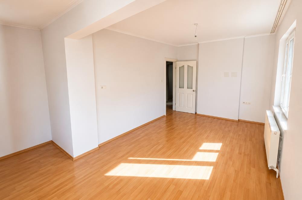 Karesi Paşaalanı'nda Kiralık Geniş 3+1 Daire