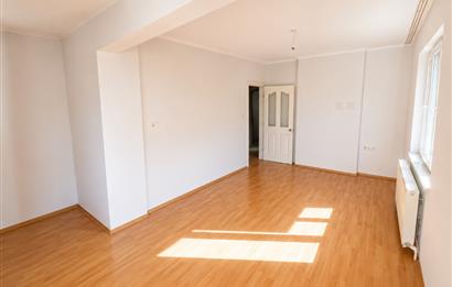 Karesi Paşaalanı'nda Kiralık Geniş 3+1 Daire