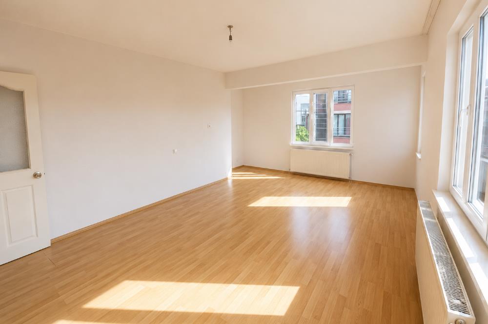 Karesi Paşaalanı'nda Kiralık Geniş 3+1 Daire