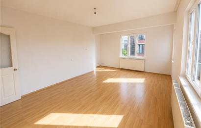 Karesi Paşaalanı'nda Kiralık Geniş 3+1 Daire